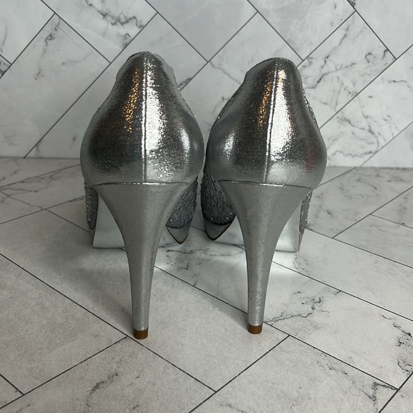 NWT Adrianna Papell Womens Foxy Silver Sterling Open Toe Pump Shoe Size 11M - Picture 5 of 9